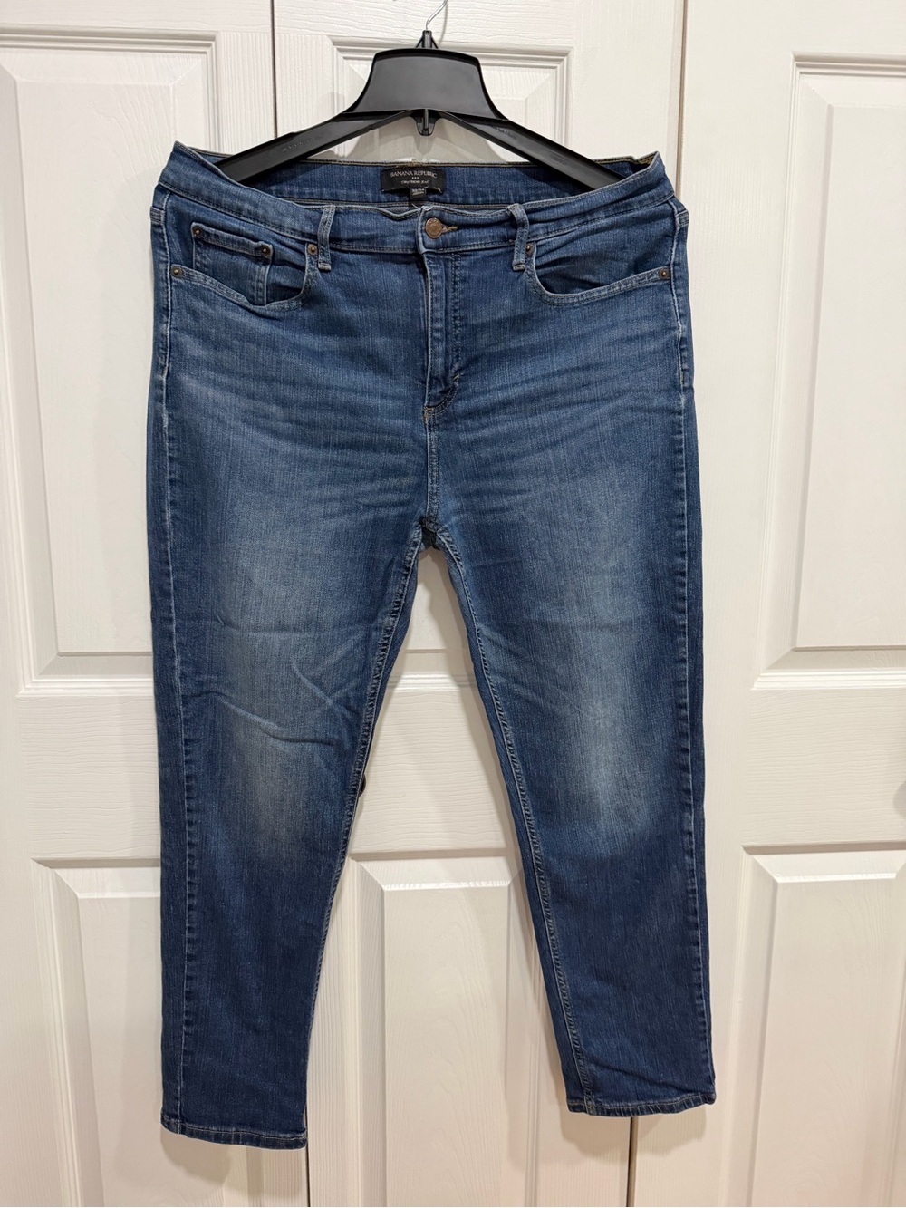 Banana Republic Women's Boyfriend Jeans in Medium Blue